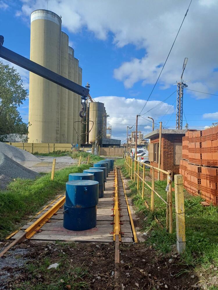 Báscula ferroviaria en planta de silos